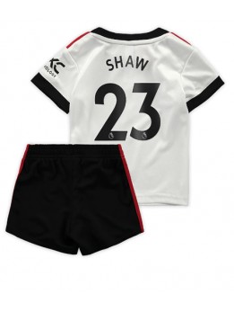 Manchester United Luke Shaw #23 Auswärts Trikotsatz für Kinder 2022-23 Kurzarm (+ Kurze Hosen)